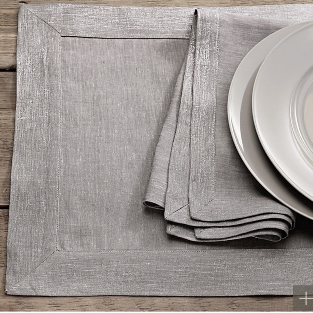 Restoration Hardware Dinner Napkins - 4 "Dune"